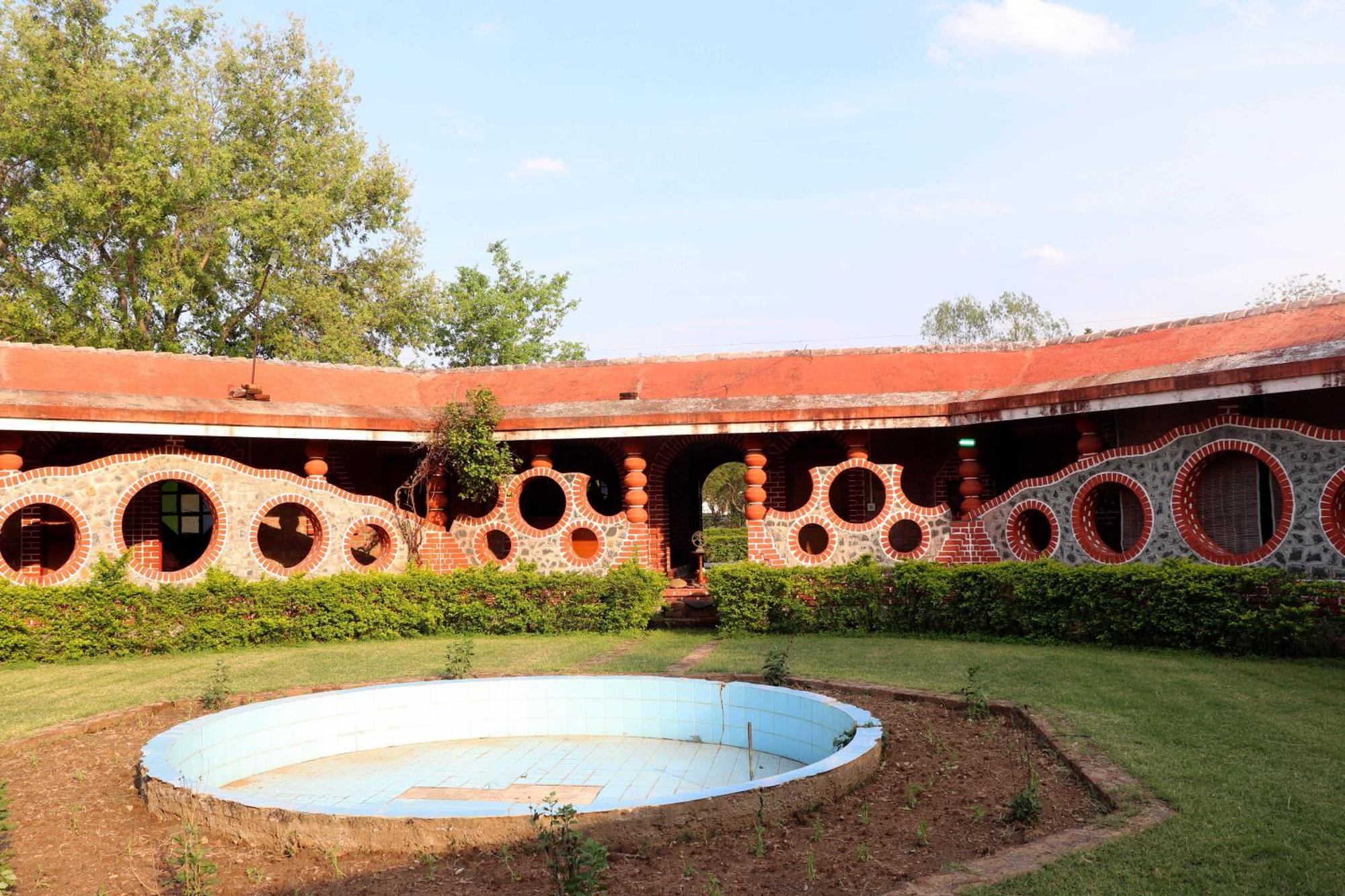 Khajuraho Glory Homestay Exterior photo