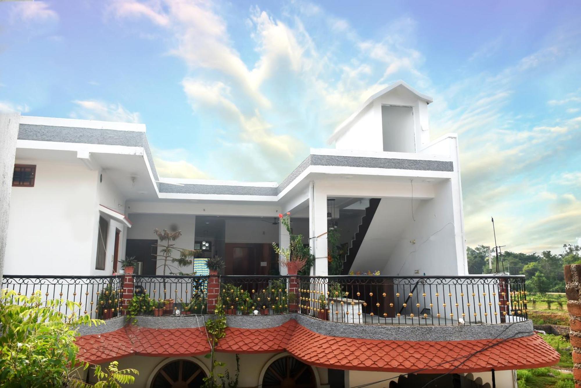 Khajuraho Glory Homestay Exterior photo