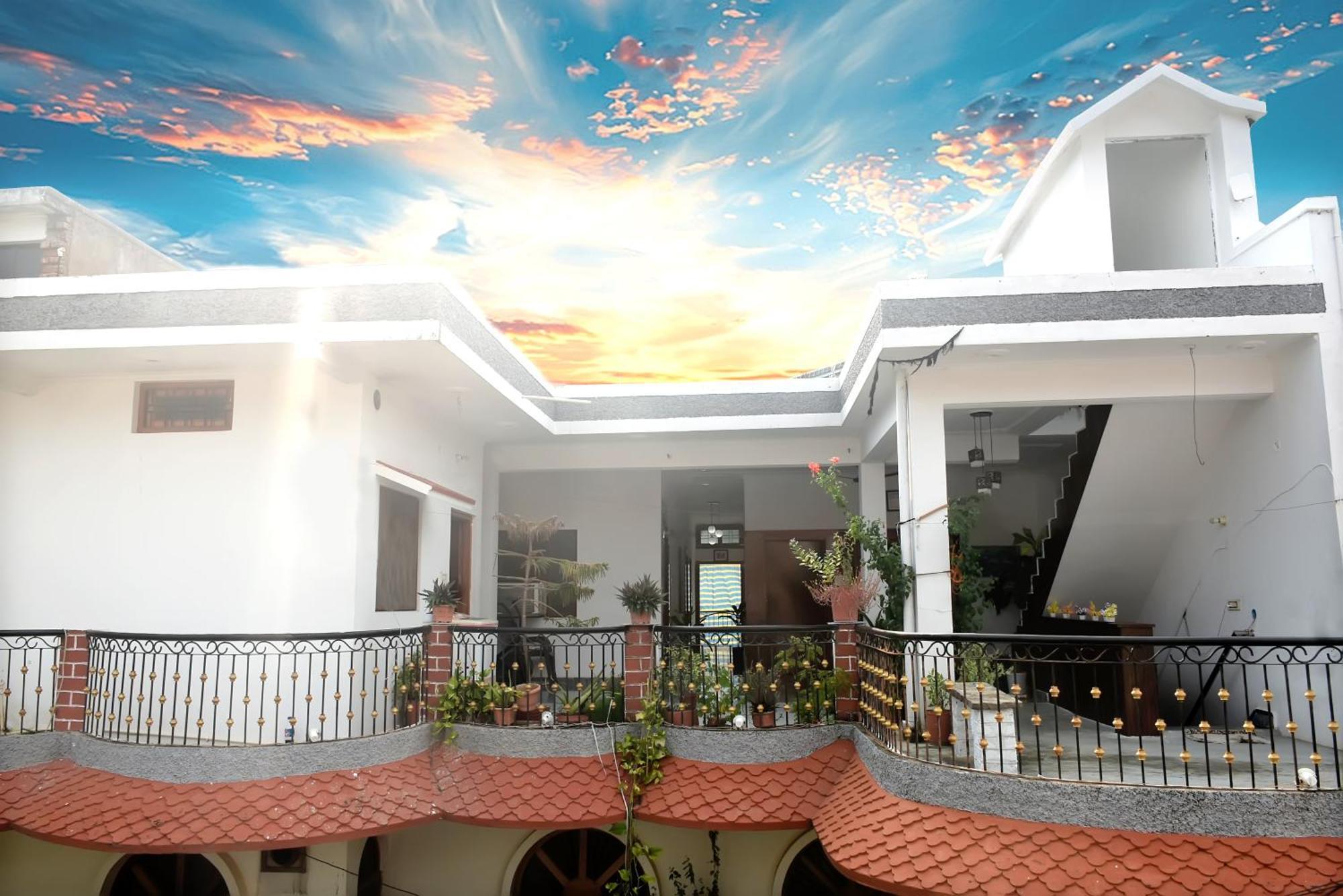 Khajuraho Glory Homestay Exterior photo
